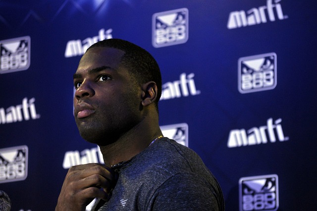 在这场引人 在这场引人